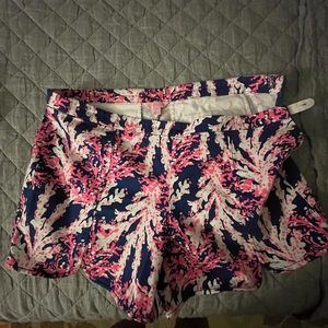 Lilly Pulitzer side zip shorts